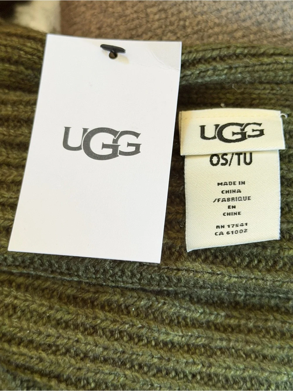 NWT UGG Olive Green Ribbed Knit Scarf OS Cozy Winter